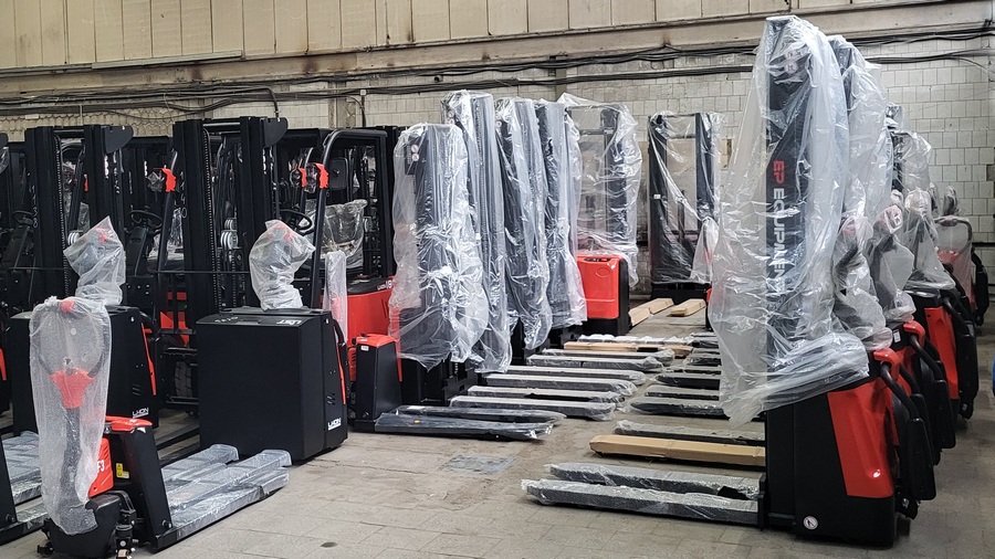 Тест-драйв складской техники на нашем складе в Ессентуках